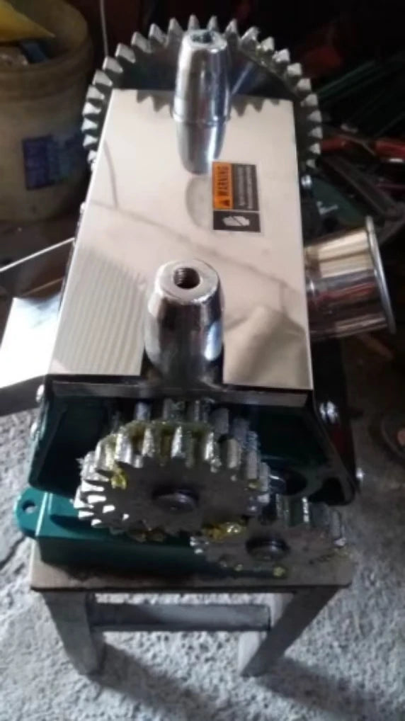 Industrial Sugarcane Juice Extractor